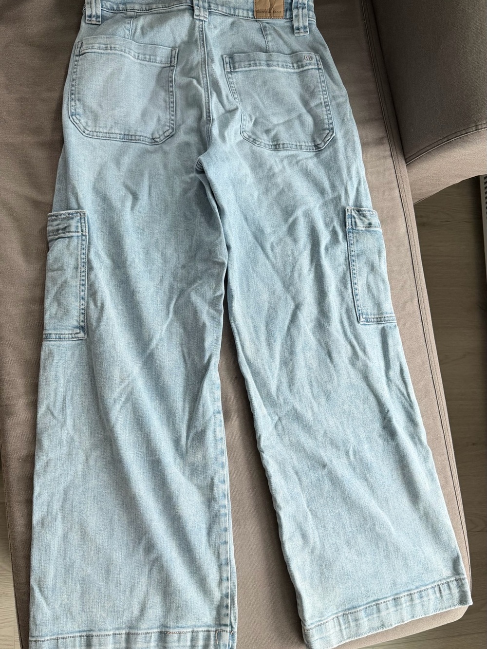 American Eagle Outfitters Light Blue Wide-Leg Cargo Jeans as is - Picture 6 of 9